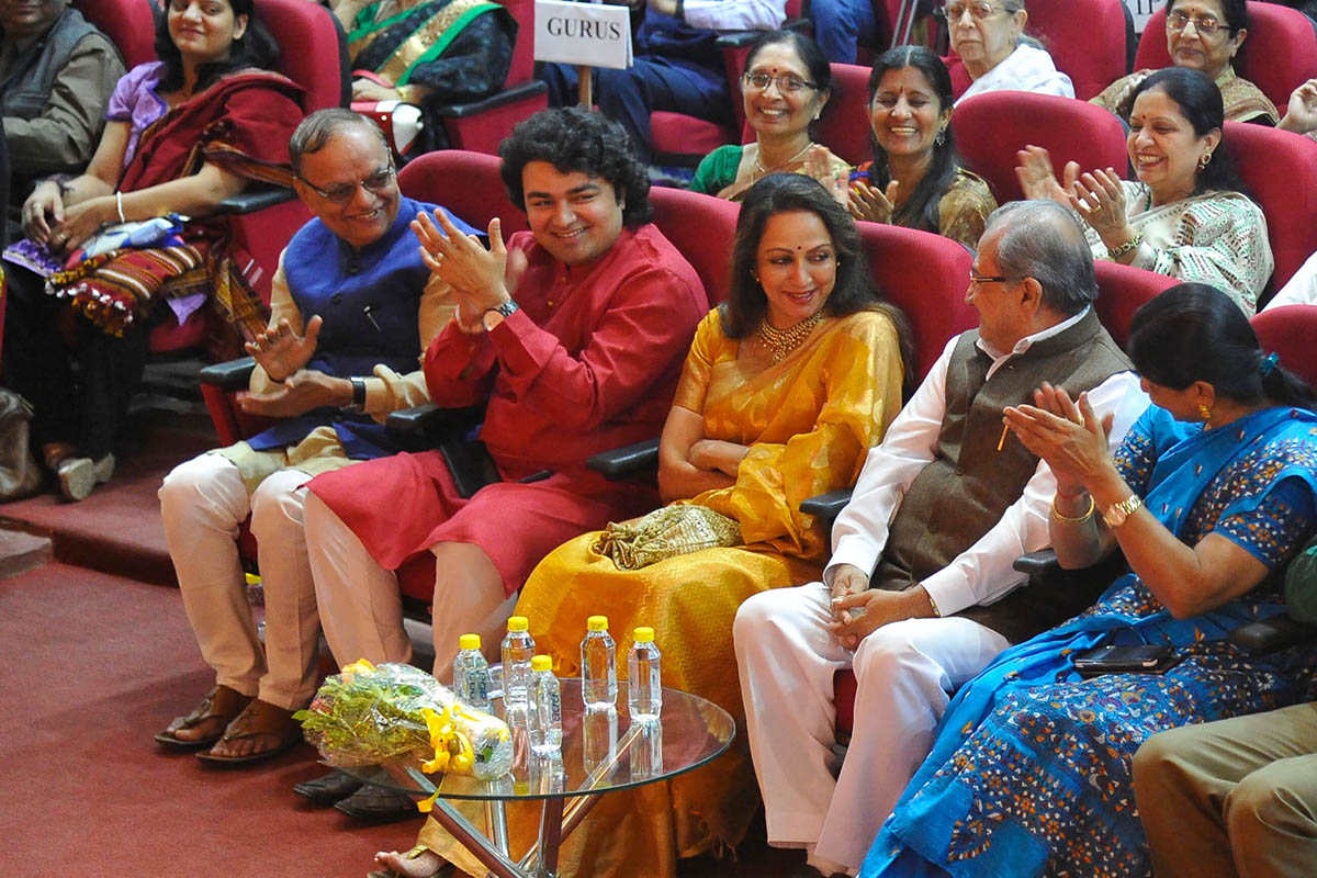 Hema Malini Rupak Mehta